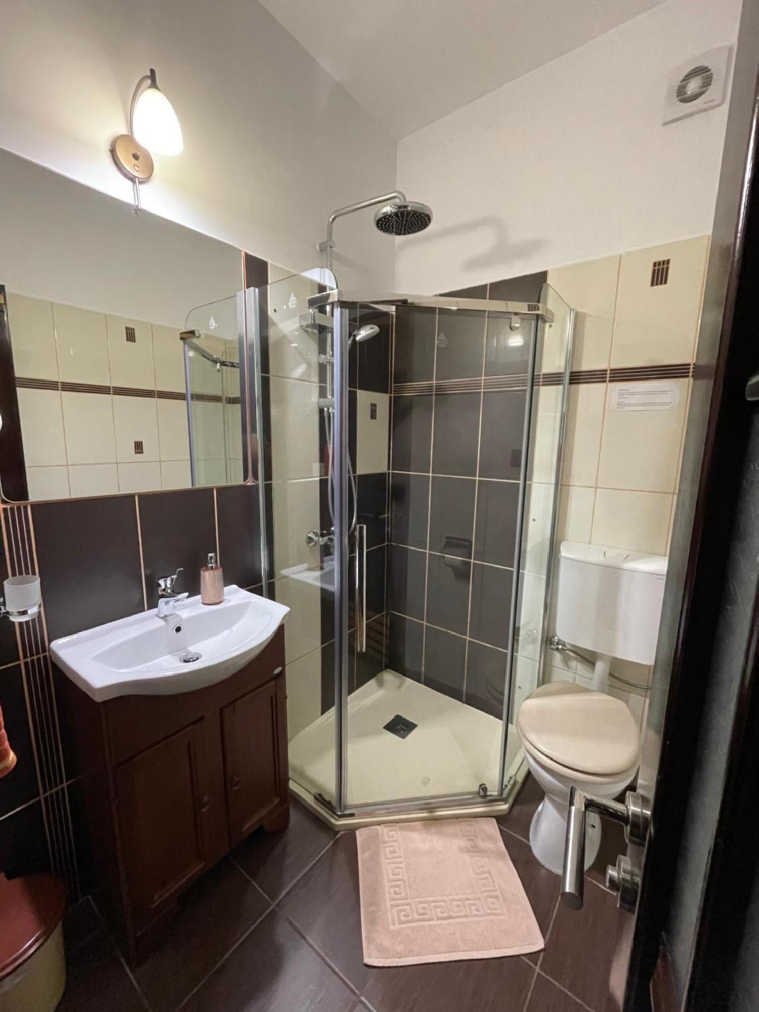 Hotel Montana Suczawica Zewnętrze zdjęcie
