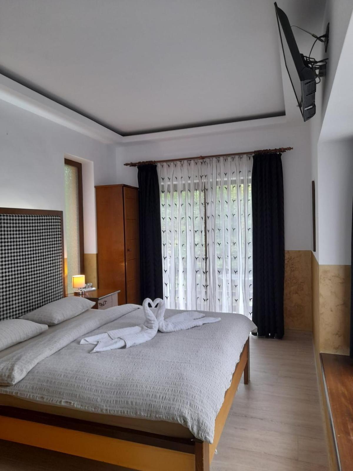 Hotel Montana Suczawica Zewnętrze zdjęcie